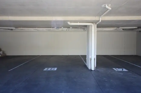 Spacious Two Bedroom Unit - Photo 2