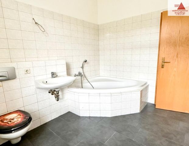 Großzügige Wohnung mit Einbauküche und Stellplatz in Annaberg Ortsteil Buchholz!! - Foto 1