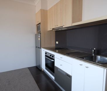 Home For Rent - Photo 5