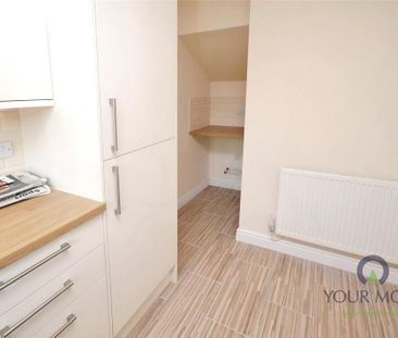 3 bedroom semi-detached house to rent - Photo 4
