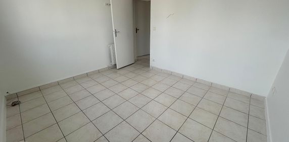 Location Appartement 2 pièces 31m² OLLAINVILLE 91340 - Photo 2