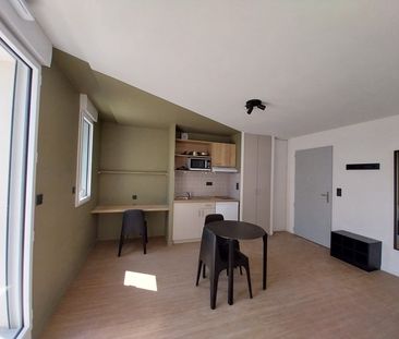 Location Appartement 1 pièce 27m² ORLEANS 45000 - Photo 5