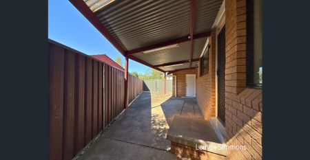 Comfortable three-bedroom home with modern inclusions - Photo 5