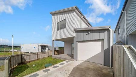 Nice and New in Opaheke - Photo 3