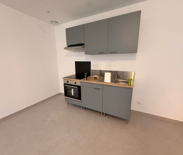 AGENCE BAZILLE - Appartement type 3bis à Saint Hippolyte du Fort - Photo 4