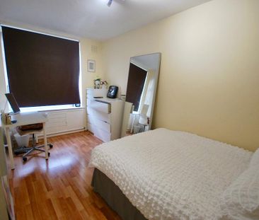 4 bedroom semi-detached house to rent - Photo 5