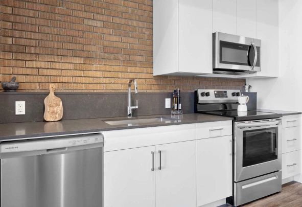 100 House — 2 bed 1 bath - Photo 1