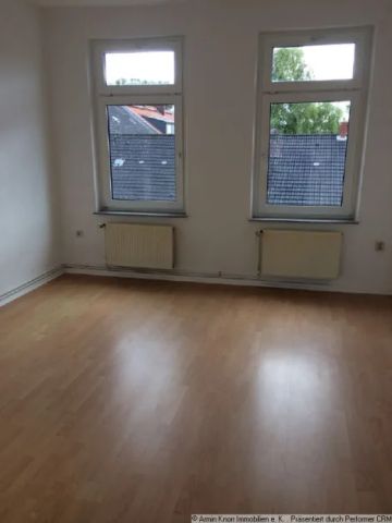 2-Zimmer-Dachgeschosswohnung mit Balkon in Wilhelmshaven, Nähe Kurpark und Innenstadt - Foto 3