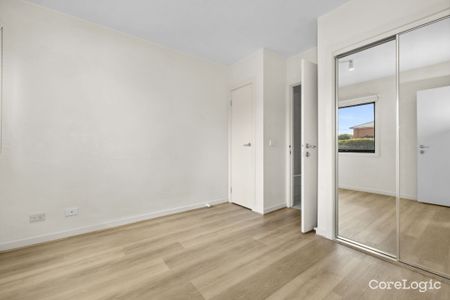 8/2 Monash Green Drive, 3168, Clayton - Photo 2