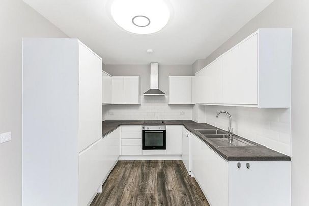 5 bedroom house to rent - Photo 1