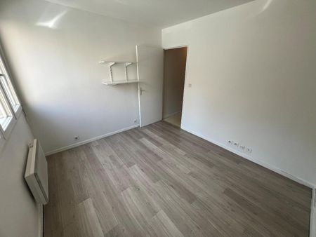 Location Appartement 1 pièce 16m² CLERMONT FERRAND 63000 - Photo 3