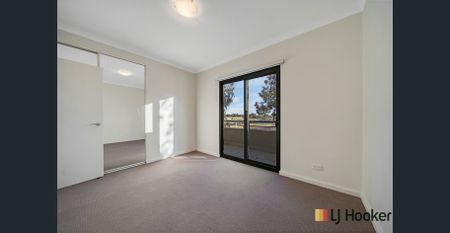 2x2x2 apartment with study nook - Photo 5