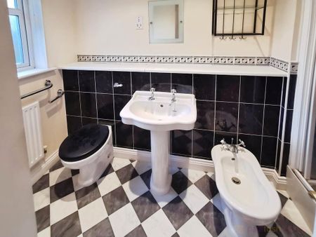 3 bedroom townhouse to rent - Photo 2