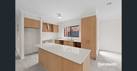 Brand-New Family Home in a Quiet Court Close to Everything - Photo 4