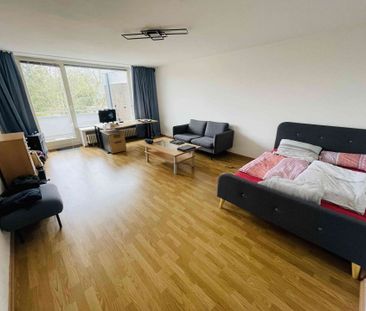 Geräumige 2-Zimmer-Wohnung mit Balkon in Lohbrügge! - Photo 1