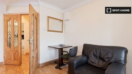 5-Bedroom Apartment for rent in Clonsilla, Dublin - Photo 5