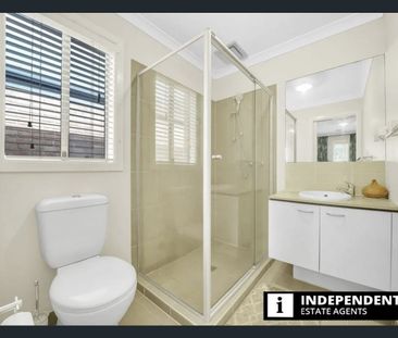 18 Fantail Way, Brookfield, Vic 3338 - Photo 2