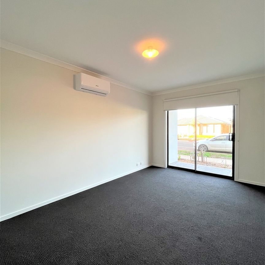 Near New Modern Townhouse - Photo 1