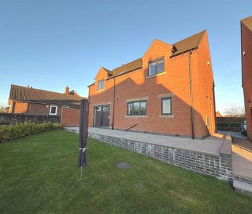 3 bedroom detached house to rent - Photo 3