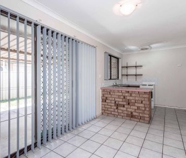 Spacious Family Home Opposite Reserve - Photo 4