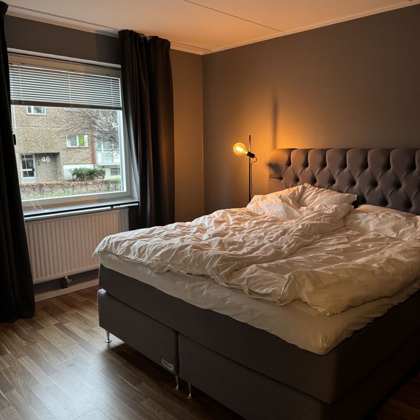 Akkas gata, Hisings Backa - Foto 1