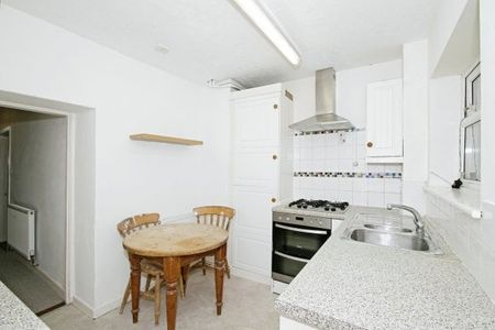 Redruth, Redruth, TR15 - Photo 4