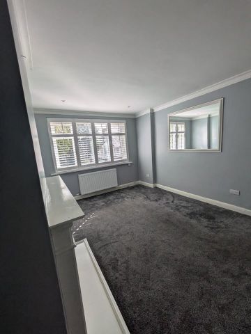 3 Bed End Terrace, Michael Road, SE25 - Photo 2