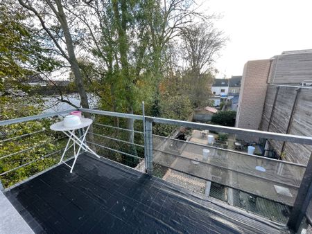 LEDE - Ruim, lichtrijk duplexappartement vlakbij de dorpskern. - Photo 5