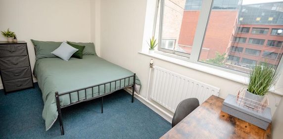 3 bedroom flat to rent - Photo 2