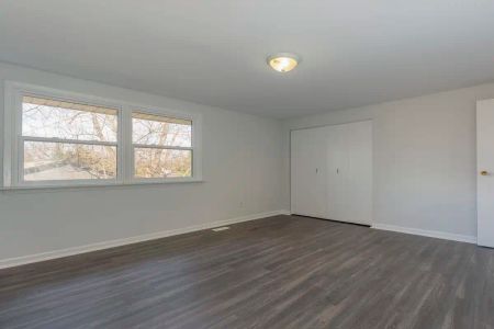 Blackacres Blvd Townhomes — Townhouse (3 bedroom) available at 101-259 Blackacres Blvd - Photo 4