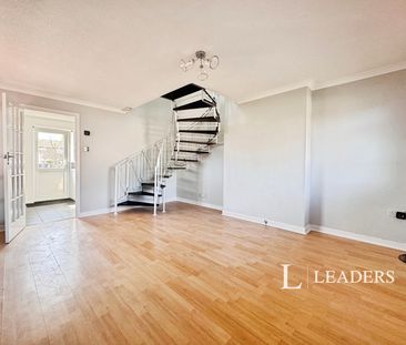 2 bedroom house to rent Turnberry Close, Lowestoft, Suffolk, NR33 - Photo 5