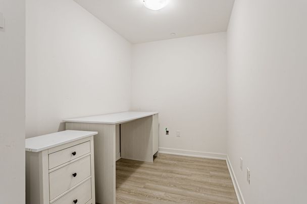 For Lease - 250 Lawrence Avenue Unit# 204, Toronto, Ontario - Photo 1