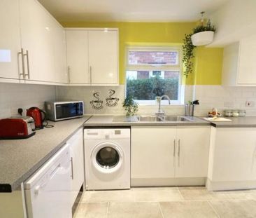 1 bedroom in a house share to rent - Photo 6