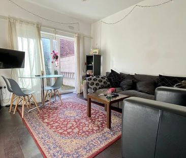 4 Bed Terraced House, Gainsborough Rd, L15 - Photo 2