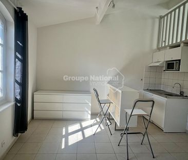 ARLES CENTRE - Studio rénové de 22m² avec mezzanine, - Photo 1