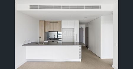 Panoramic and uninterrupted Harbour views - Photo 3