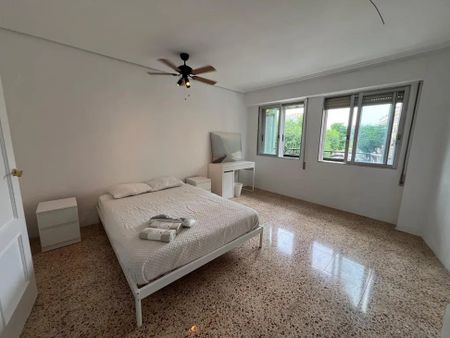 Carrer del Mestre Valls, Valencia, Valencian Community 46022 - Photo 3