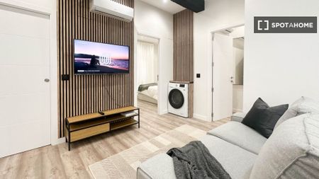 madrid, Community of Madrid 28045 - Photo 3