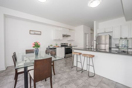 For Lease - 42 Alaskan Heights, Barrie, Ontario - Photo 3