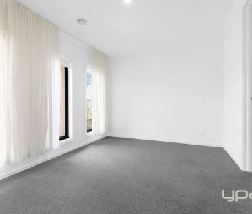 WELL PRESENTED FAMILY HOME - Photo 4