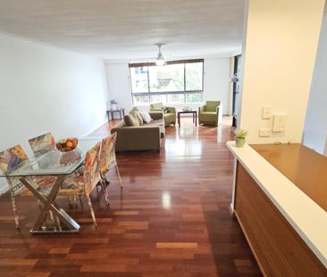 East Brisbane - Photo 1