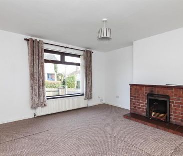 46 The Glade, Newtownabbey, BT36 5NW - Photo 2