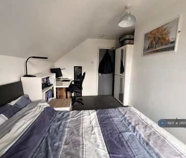 1 bedroom in a house share to rent - Photo 5