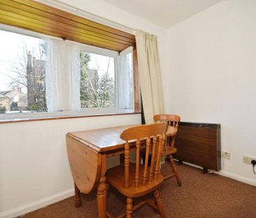 Studio to rent - Photo 6