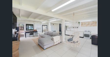 Beachfront & fully furnished!! - Photo 2