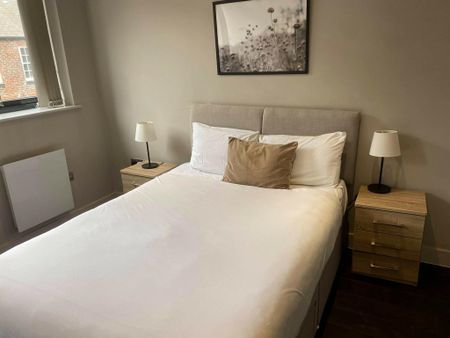 1 bedroom flat to rent - Photo 2