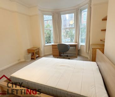 6 Bedroom End Terraced House - Photo 5