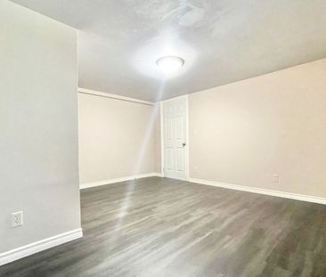 For Lease - 257 Thorncrest Drive, Waterloo, Ontario - Photo 6