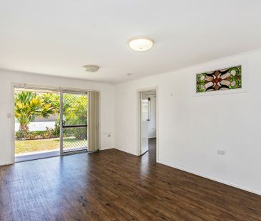 16 Bluegum Avenue, Hollywell QLD 4216 - House For Rent | Domain - Photo 5