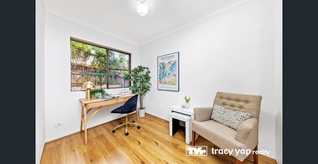 Spacious 2 Bedroom Villa with Private Courtyard in a Premier Location! - Photo 1